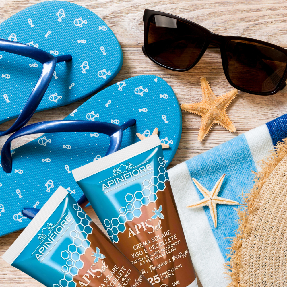 Organic Sunscreen SPF 25 UVA/UVB – Hydrating, Non-Greasy, No White Cast, Lightweight – 50ml Travel Size for Sensitive & Acne-Prone Skin